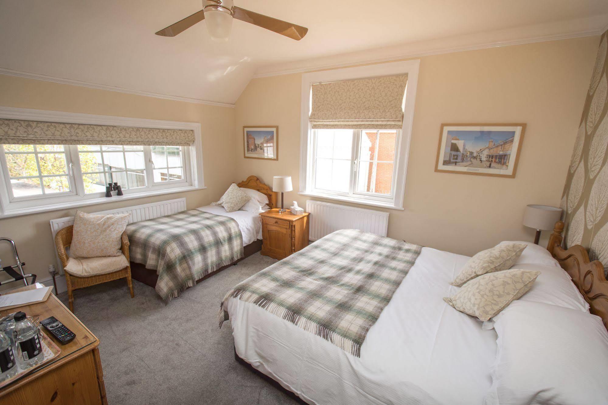 The Maples Bed & Breakfast Hythe  Exterior foto