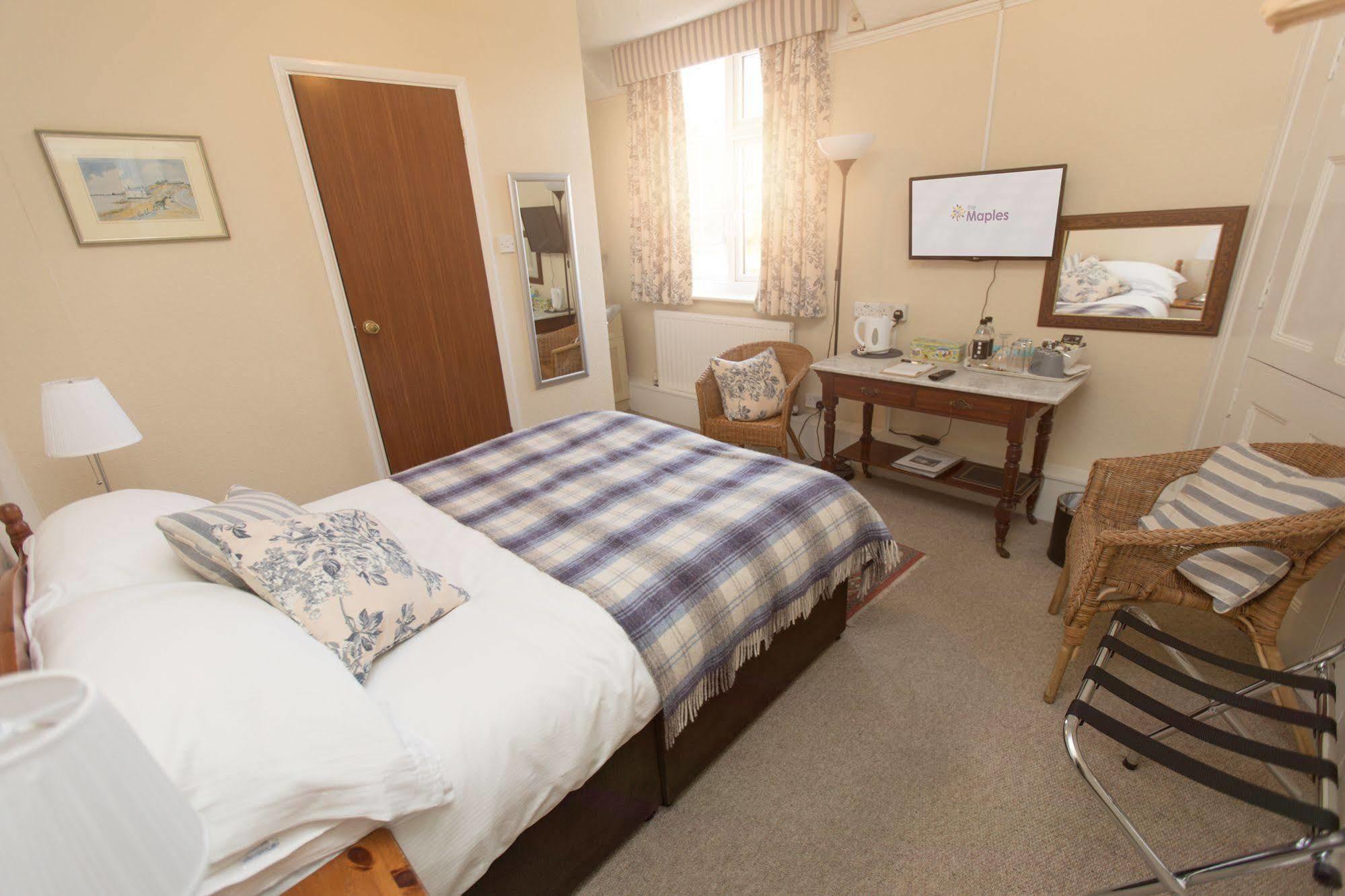The Maples Bed & Breakfast Hythe  Exterior foto