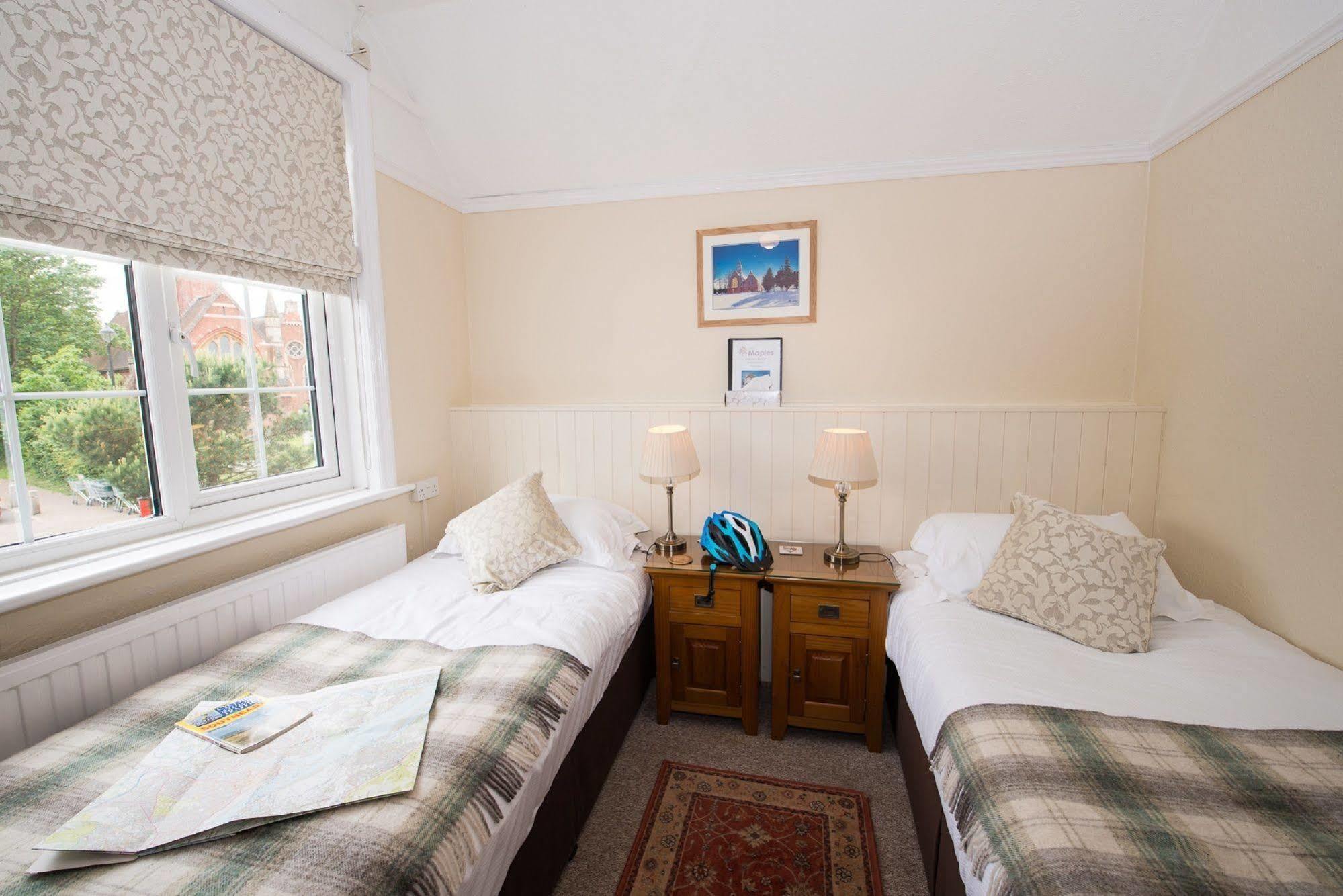 The Maples Bed & Breakfast Hythe  Exterior foto