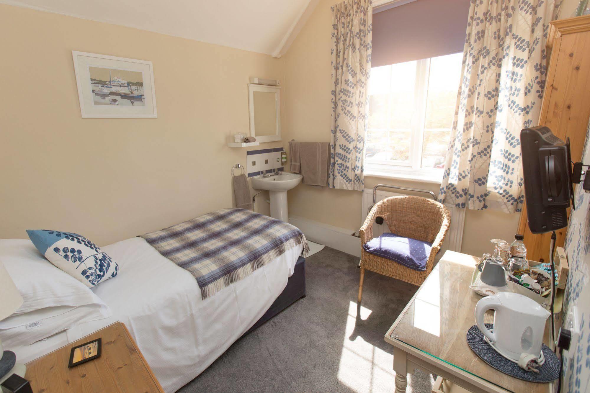 The Maples Bed & Breakfast Hythe  Exterior foto